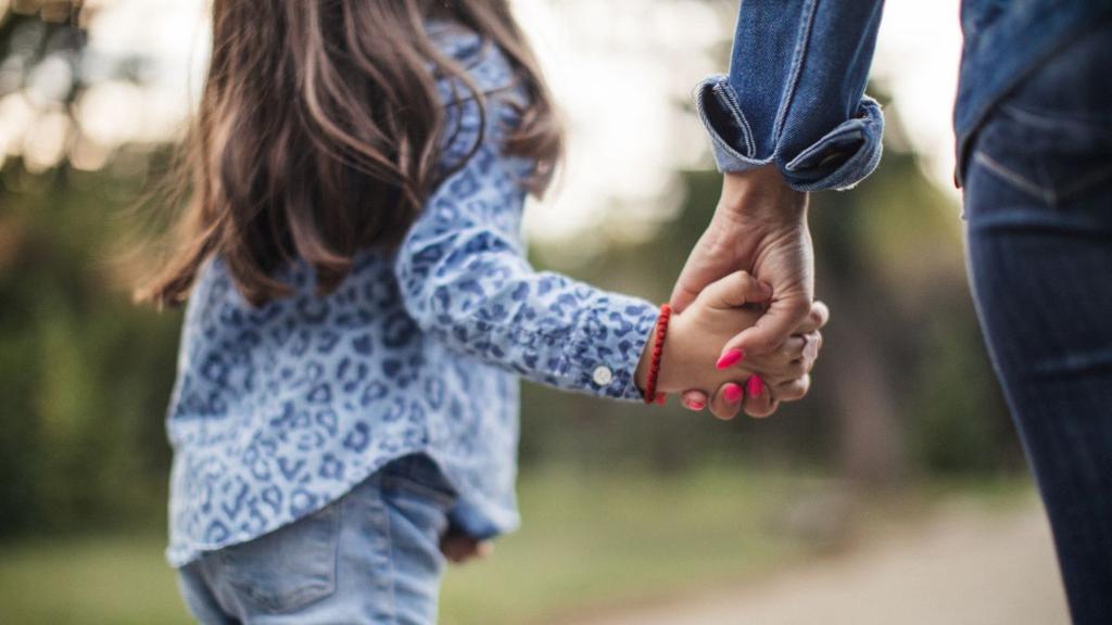 Poll Reveals Low Priority for Parenthood Among Female Gen Z Voters