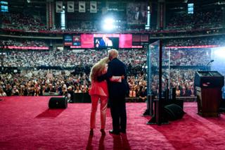 Thousands Gather to Honor Charlie Kirk at Memorial Service in Arizona