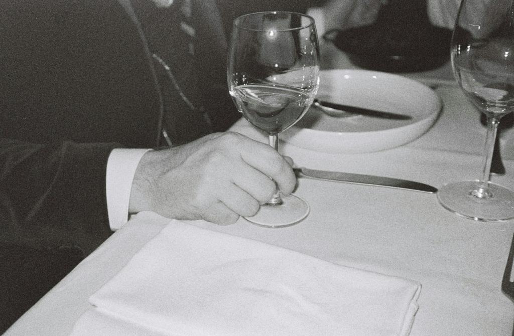 These Are The Easiest 3-Course Dinner Parties You'll Ever Host