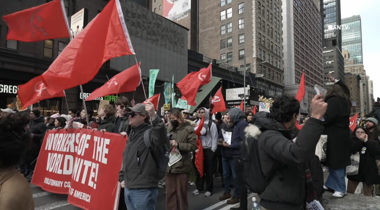 Protests Erupt Over Federal Actions Amid Criticism of Democratic Opposition