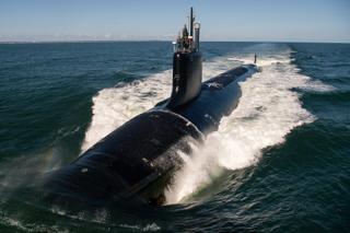 Trump Signs Order to Expand U.S. Shipbuilding, Boost Navy Readiness