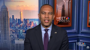 Jeffries Signals Openness to Supreme Court Expansion, Citing 'Dramatic Reform'