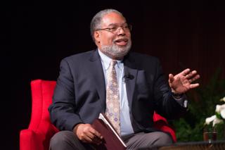 Smithsonian Secretary Lonnie Bunch Announces Resignation Amid Criticism of Institutional Direction