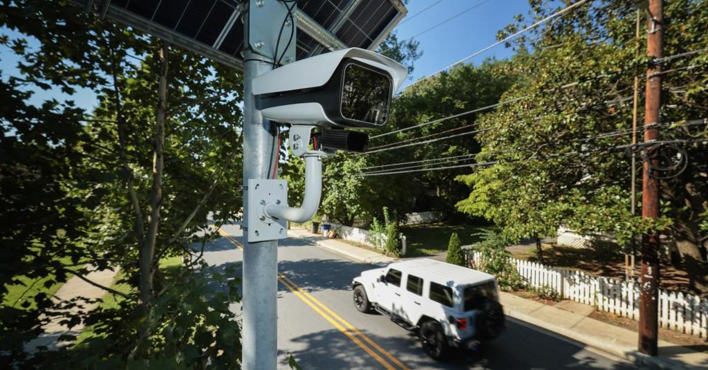 Bipartisan Bill Seeks to Block Federal Funding for AI Surveillance Cameras