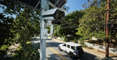 Bipartisan Bill Seeks to Block Federal Funding for AI Surveillance Cameras