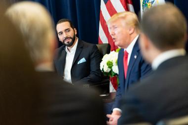 El Salvador Urges U.S. Migrants to Return as TPS Extension Uncertain