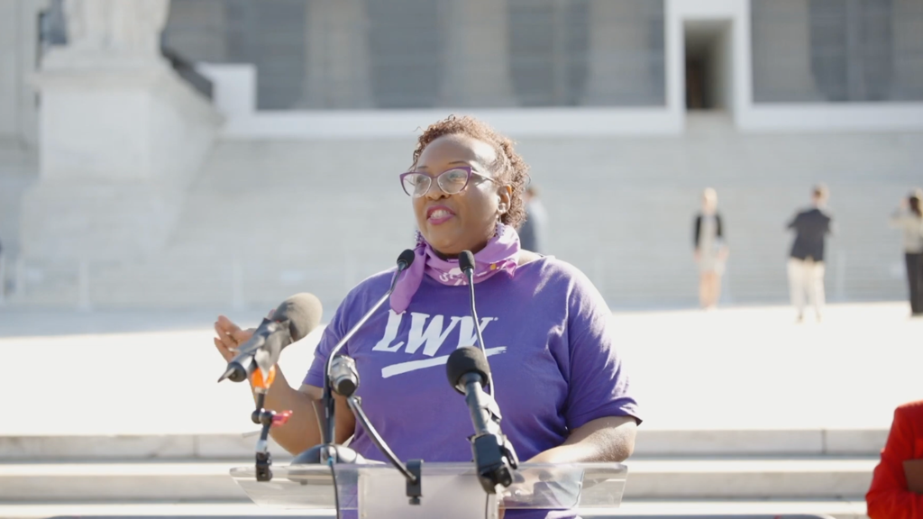 Kansas League of Women Voters Faces Inquiry Over $5 Gift Card Voter Registration Offer