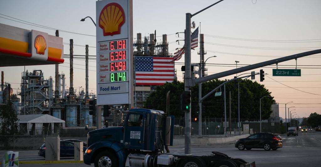 Trump Considers Diesel Export Ban as Experts Warn of Short-Lived Relief
