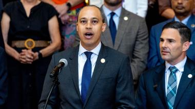 Virginia AG Warns of Armed Federal Agents at Polling Sites; Federal Agencies Deny Plans