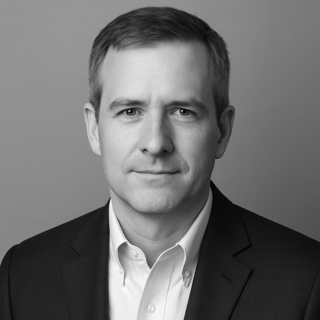 Avery Cross headshot