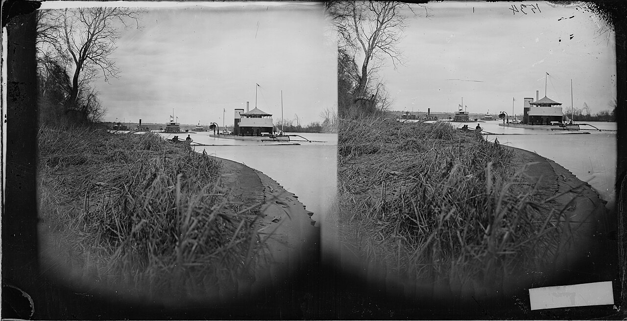 Monitors near Crow's Nest, James River, Va - NARA - 529667.jpg