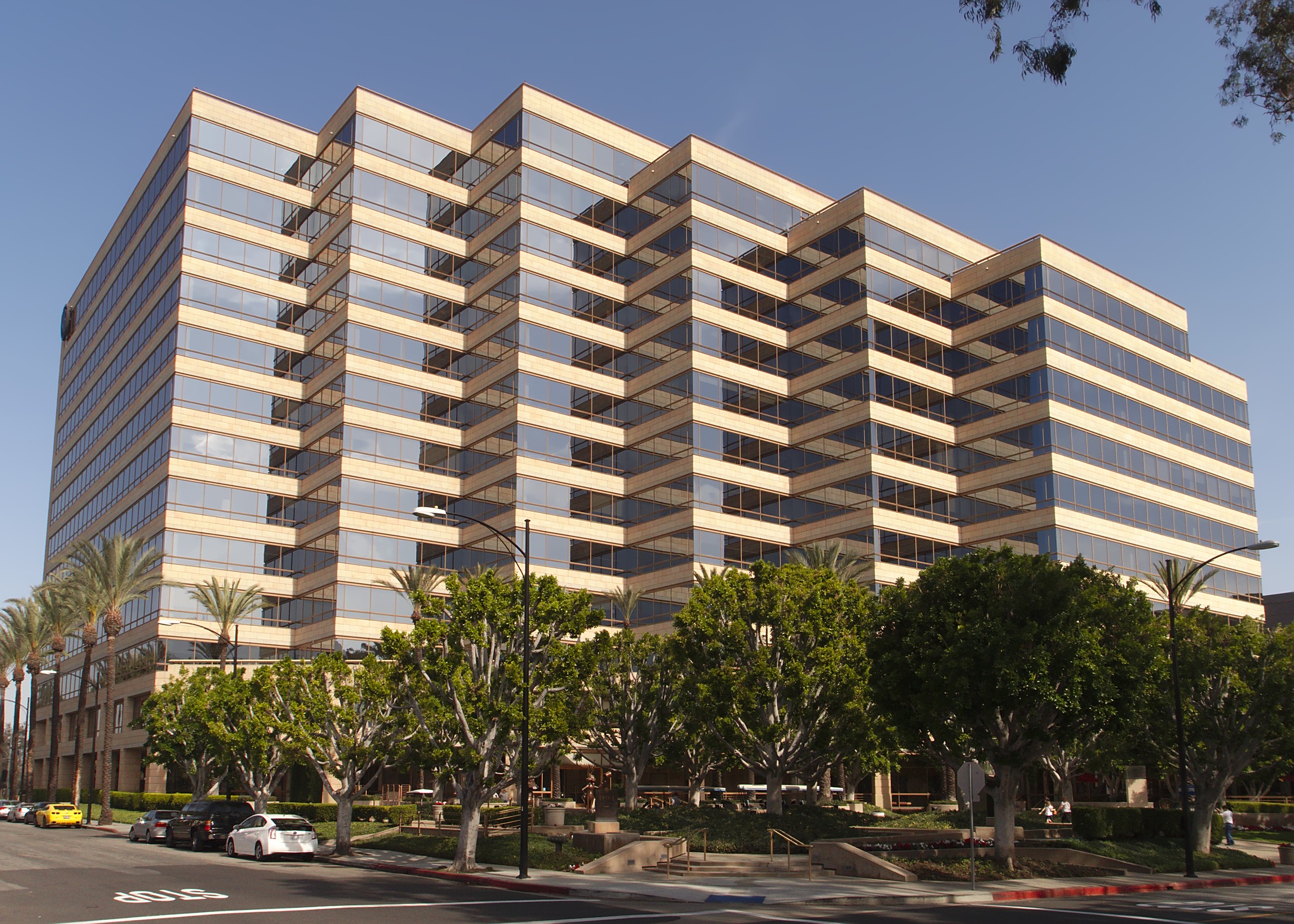 Studio Plaza at 3400 Riverside Drive in Burbank, California, housing Warner Brothers offices
