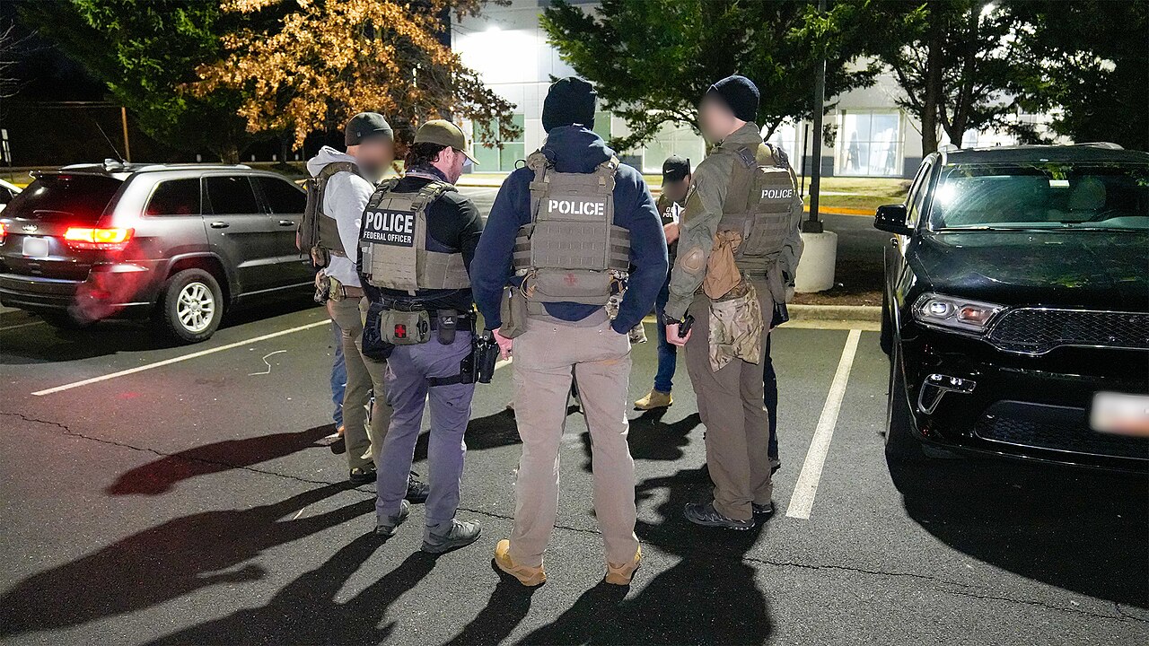 U.S. Immigration and Customs Enforcement (ICE) Enforcement and Removal Operations' (ERO) officers in West Palm Beach, Florida on February 14, 2025 - 21.jpg