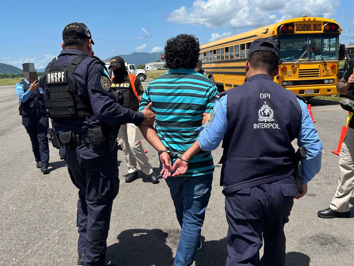 Border Security Is Kinder Than Giving Migrant Kids To Strangers