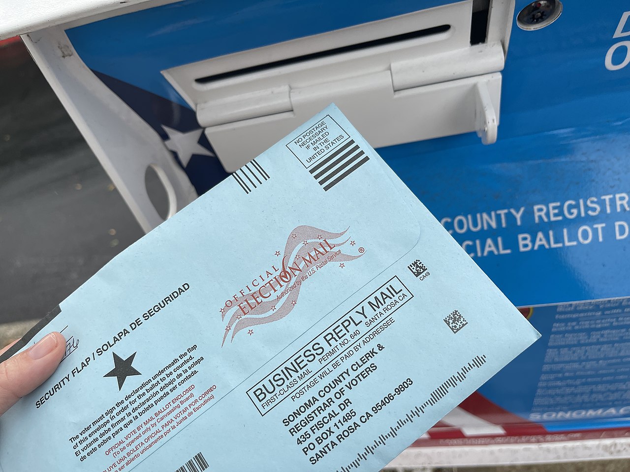Trump Proposes Executive Order to Ban Mail-In Voting Ahead of 2026 Election
