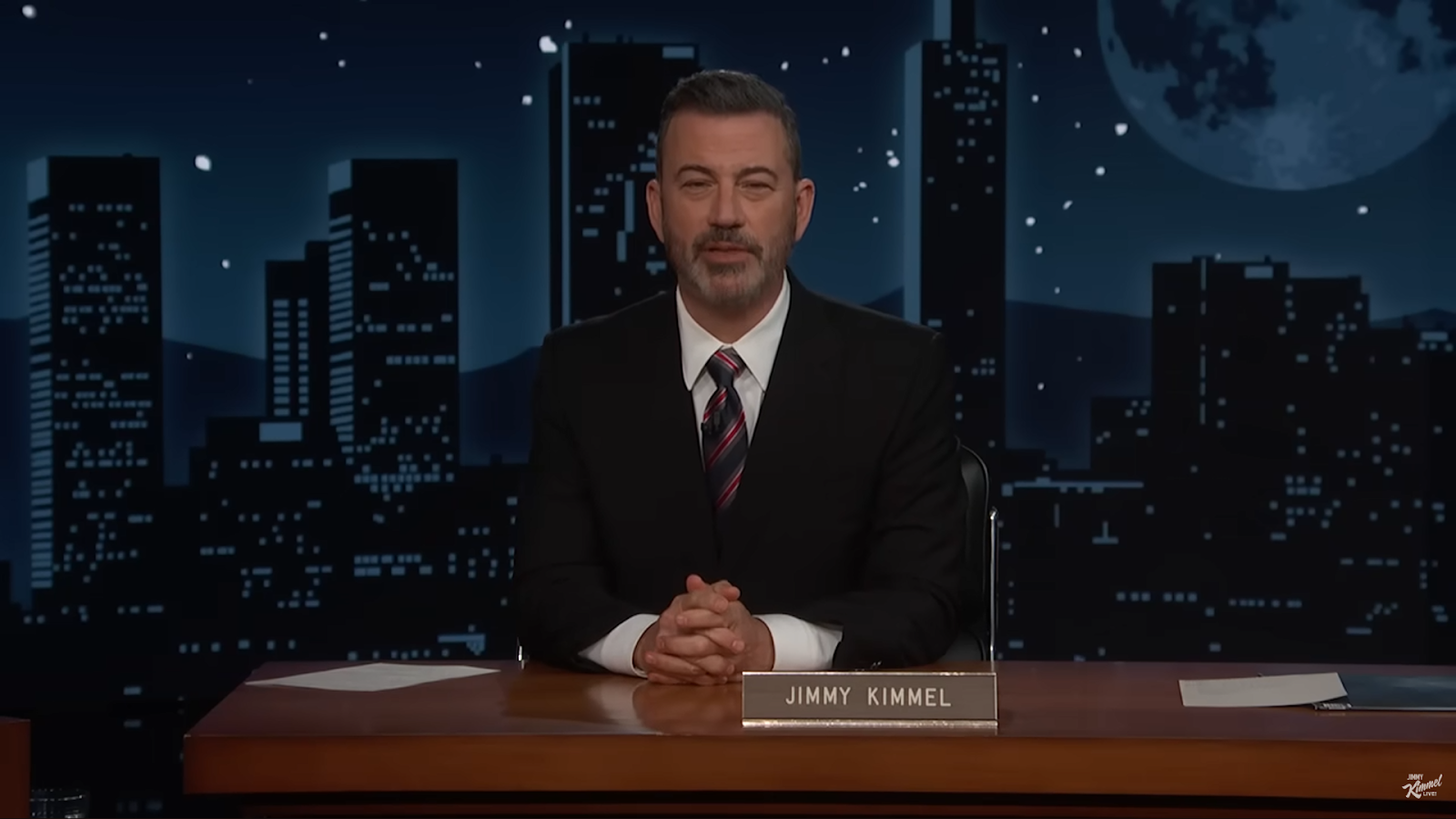 Jimmy Kimmel Faces Criticism for Silence on Dallas ICE Shooting