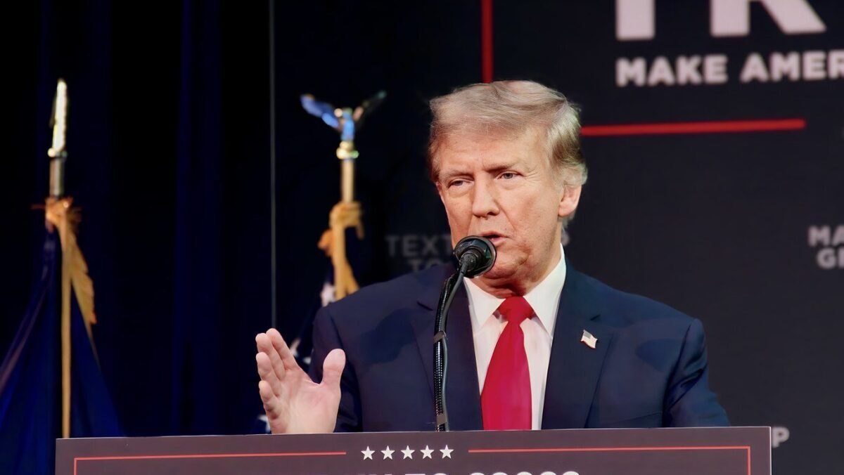 Spike in Google Searches Links Trump to Authoritarian Terms