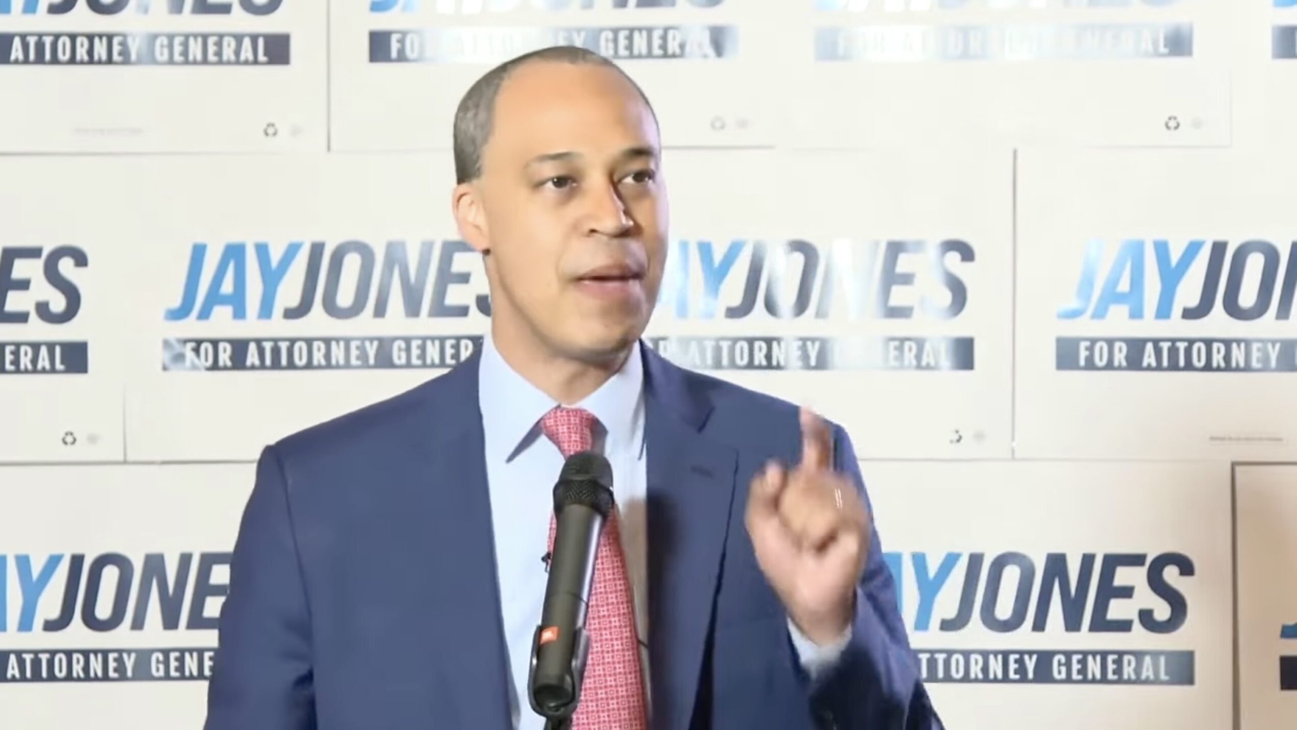 Virginia Democrats Defend Jay Jones Amid Controversial Text Messages