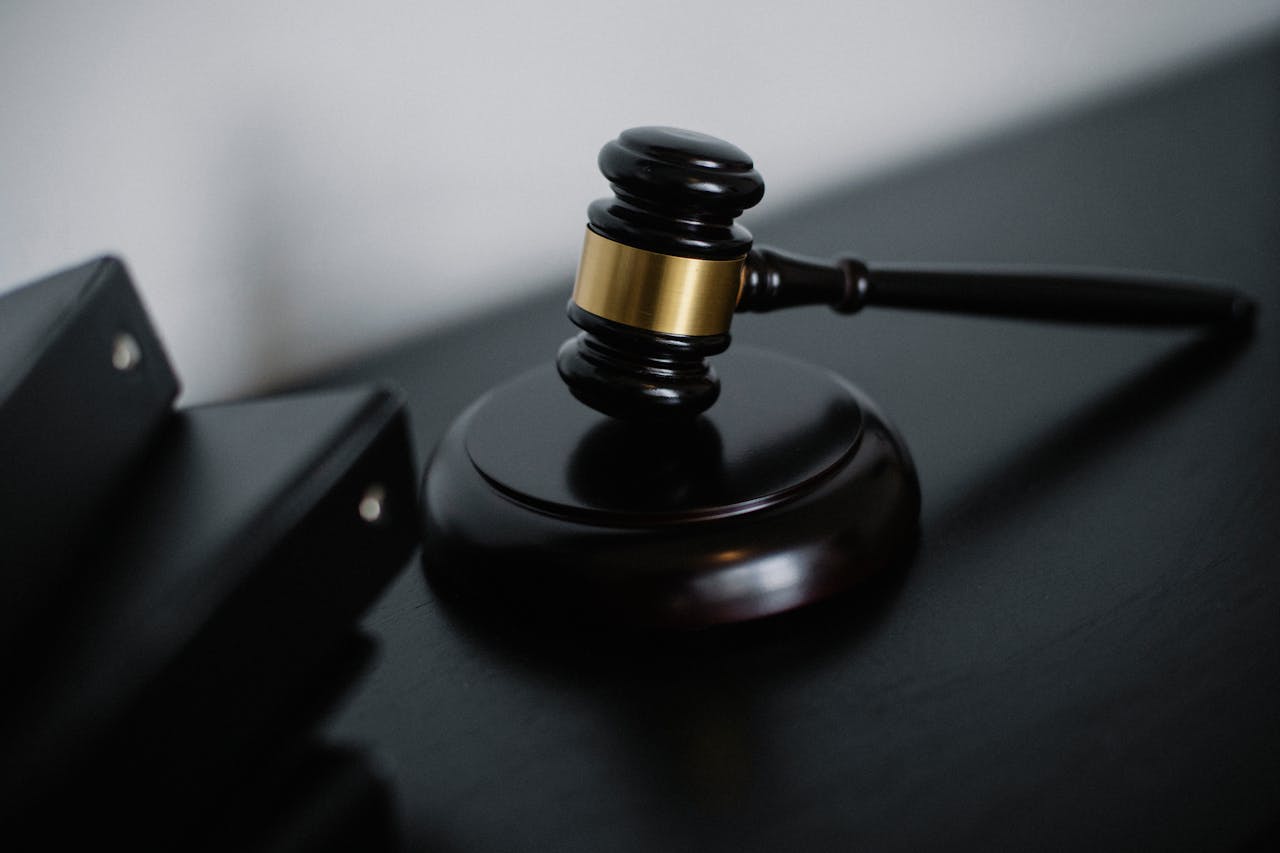 Judicial Tensions Rise as Lower Court Judges Criticize Supreme Court's Emergency Docket