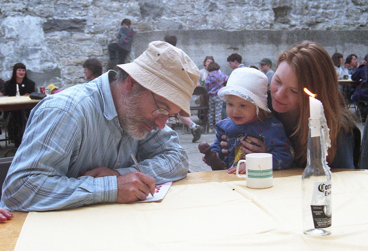 Author of Children's Classic 'Love You Forever' Approved for Assisted Suicide