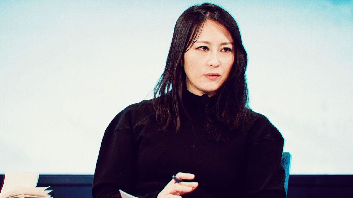 Larry Summers Faces Scrutiny Over Epstein Ties and Potential CCP Connections