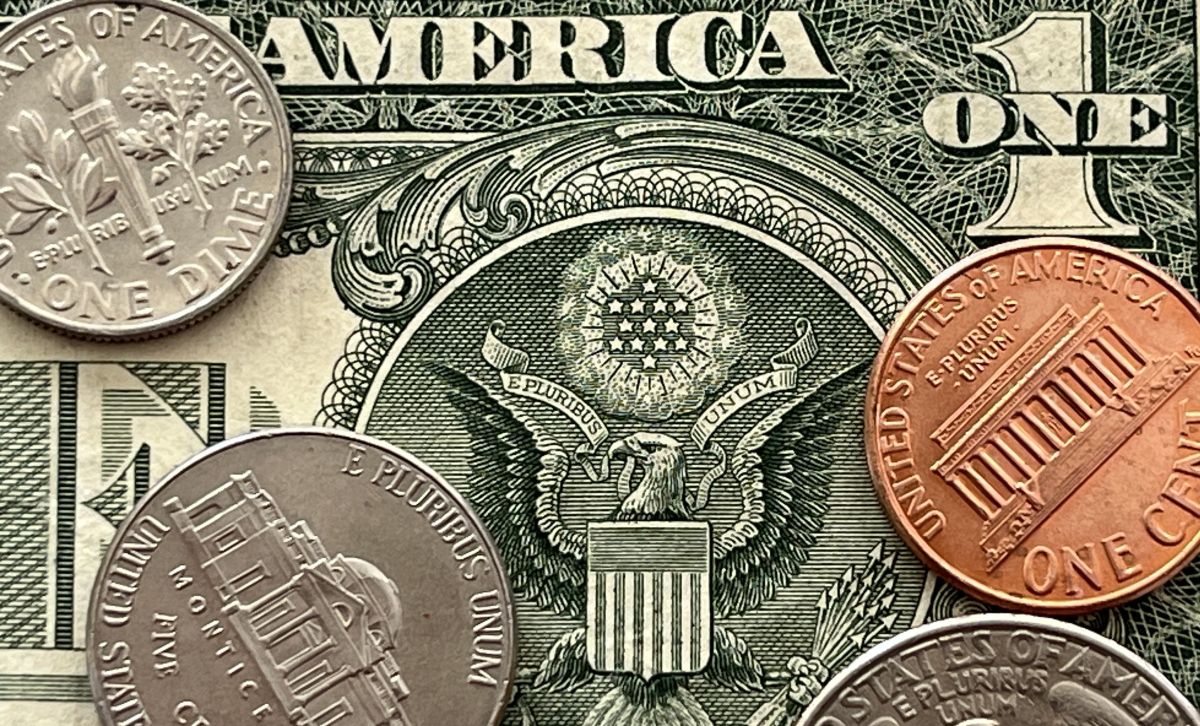 'E Pluribus Unum' Emphasizes Unity Amid Immigration Debate