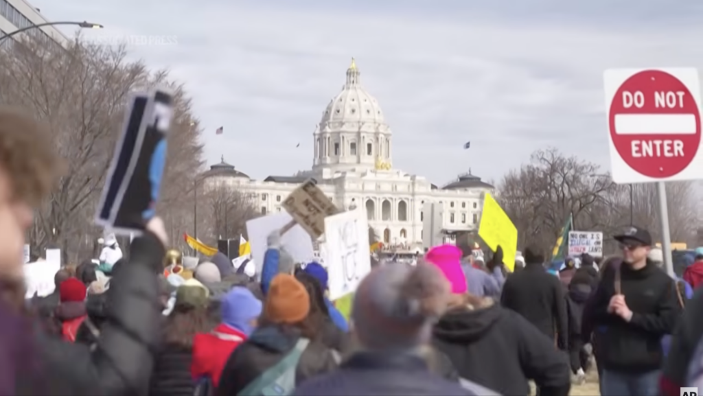 Republicans Criticized for Lack of Mobilization Ahead of Midterms