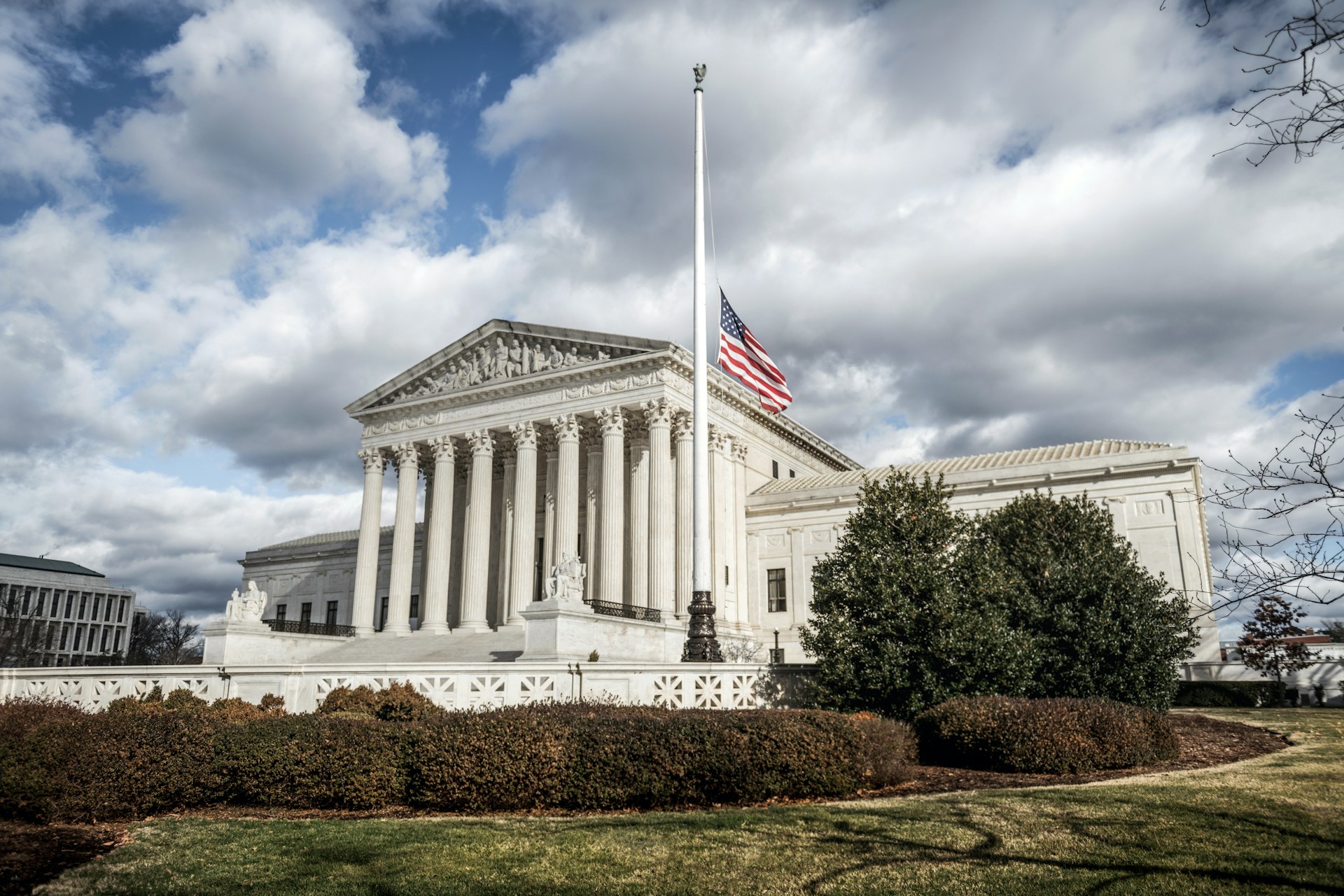 Grassley Warns of Court Packing Threats from Democrats